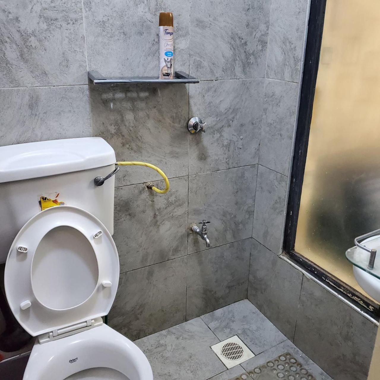 Lovely & Cozy Compact Studio Near Airport With Rooftop View Leilighet Nairobi Eksteriør bilde